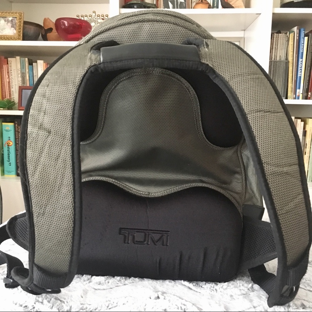 *HOST PICK* Tumi T2 Large Backpack - Picture 2 of 8